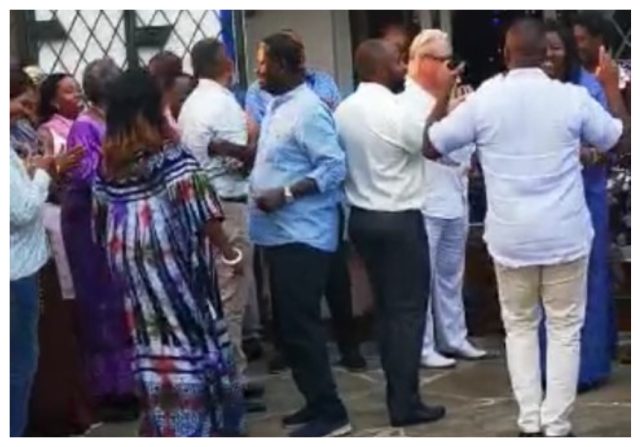 Video of President Uhuru, Joho, Odingas Dancing During Raila's Birthday Party Goes Viral Online 