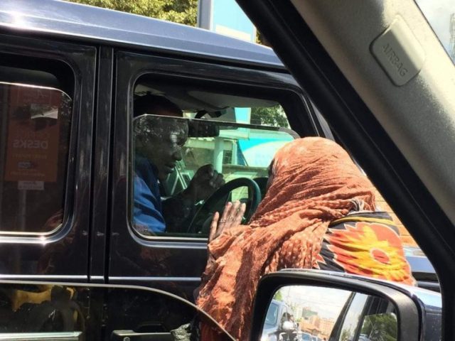 President Kenyatta Captured on Camera Driving Himself in Nairobi Traffic