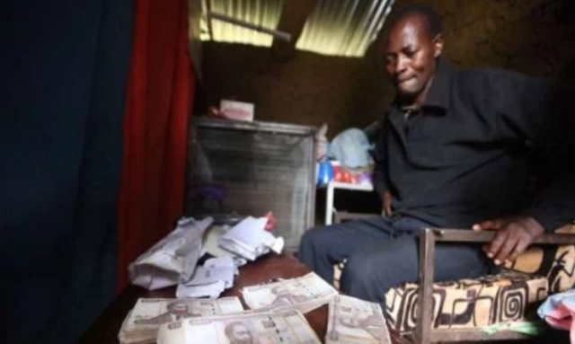 Distressed 60-Year-Old Kenyan Man Surfaces with Sh500,000 in Old Sh1,000 Notes 