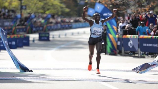 Kenyans Geoffrey Kamworor, Joyciline Jepkosgei Win New York City Marathon