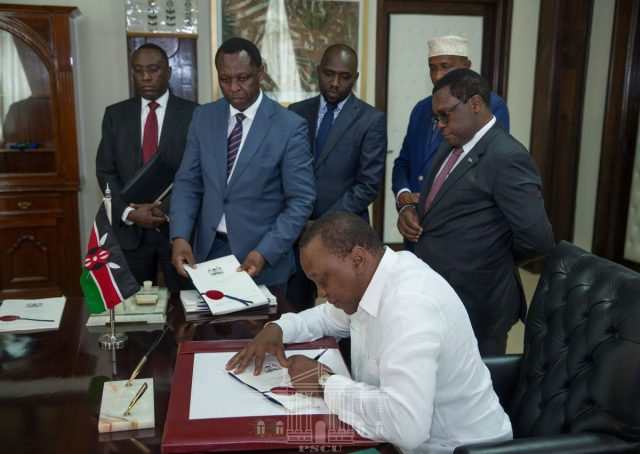 Uhuru Signs New Law Allowing Gov’t to Seek Sh800 Billion Bond