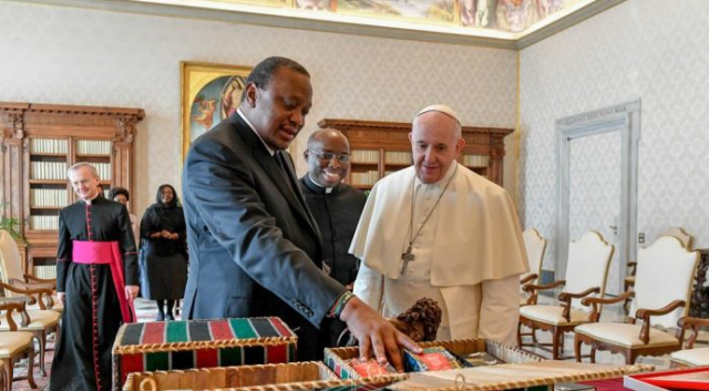 Uhuru Becomes First Kenyan President to Visit the Vatican Palace, Meets Pope Francis 