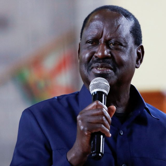 Raila Warns of Ruto's Plan to Suffocate Hustlers 