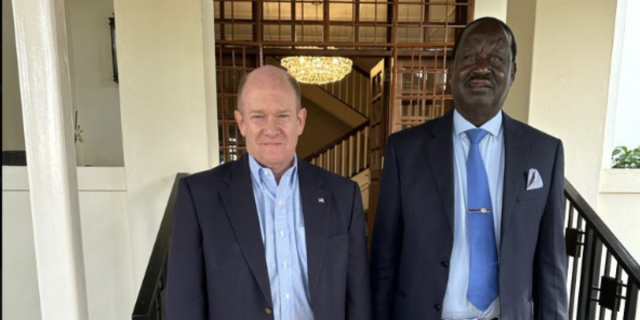 Raila Holds Talks With US Senator Who Brokered Handshake With Uhuru